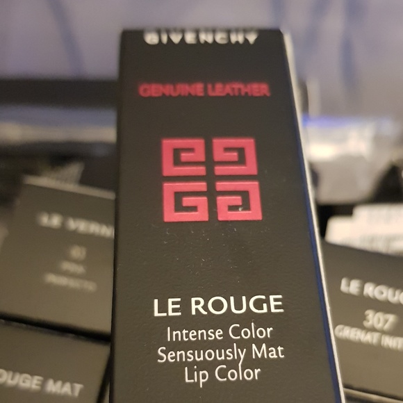 ❌SOLD OUT❌ Givenchy Le Rouge Semi-Matte Lipstick - Picture 4 of 8